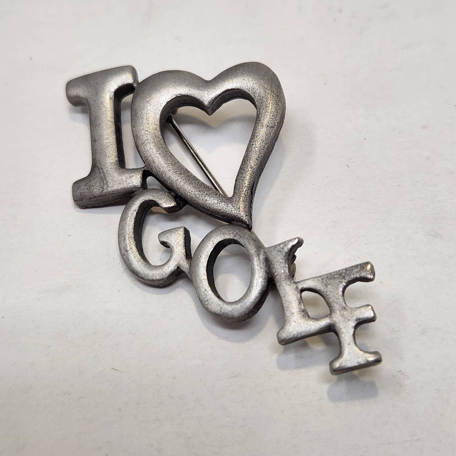 L Razza I Heart Love Golf Matte Silver Tone Brooch Pin Sports Saying Gift Words